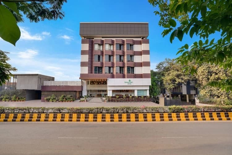 Lemon Tree Hotel Centre Point Jamshedpur